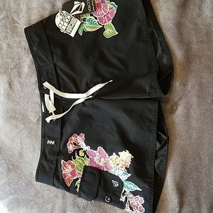 Volcom beach shorts size 3